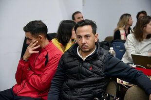 Matías Marasco (con campera negra) e Iván Martínez, los supuestos cómplices de Pachelo en los robos en Tortugas Country Club
