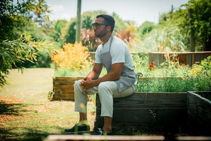 Matías Massa nació en Mercedes, se formó en Capital Federal y volvió a su ciudad natal para montar su restaurante en la quinta familiar