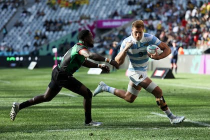 Matías Osadczuk convirtió el primer try de los Pumas en el Mundial de Rugby Seven de Ciudad del Cabo, ante Kenia