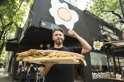 Matías Pierrad frente al bodegón