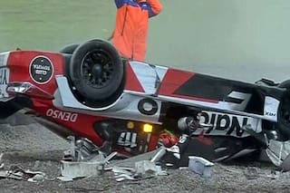 Fuego y un auto dado vuelta: el espectacular accidente que paralizó a todos en el autódromo