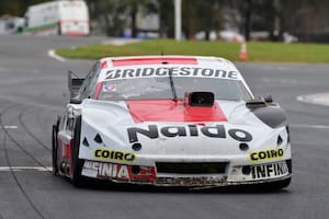 TC en Buenos Aires: destrozó su auto el sábado y en tres ruedas se clasificó para la Copa de Oro
