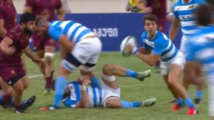 Matías Sauze, el medio scrum del equipo, autor de uno de los tries