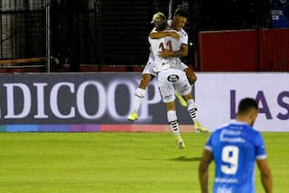 Platense, de Primera: le ganó por penales a Estudiantes de Río Cuarto y ascendió