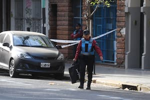 Asesinó a sus suegros, hirió a un adolescente y a su mujer embarazada, y se arrojó al vacío