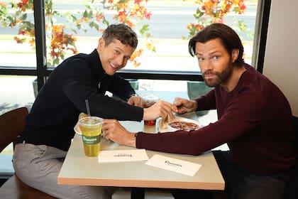 ¡Duelo de galanes! Jared Padalecki y Matt Czuchry, los actores de Gilmore Girls, se reunieron para una edición especial de la revista People