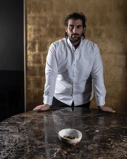 Matteo Grandi aplicó una dieta sin carbohidratos y azúcares que le permitió bajar más de 90 kilos en 10 meses