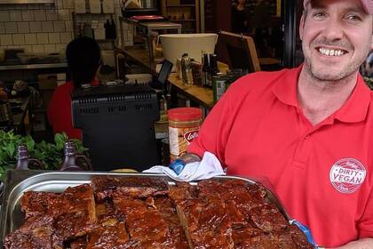 Matthew Foster es chef y copropietario de la carnicería.