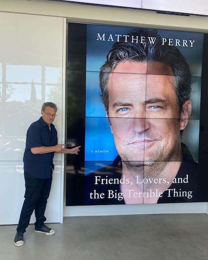 Matthew Perry publicó su libro biográfico el 1° de noviembre de 2022