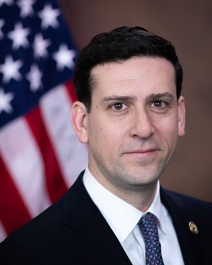 Matthew R. Galeotti enfatiza en la importancia de la cooperación internacional para evitar la sobrepoblación carcelaria de EE.UU.