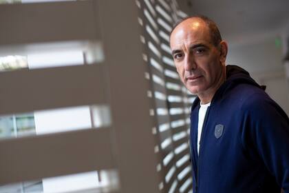 "Me parece que es una linda piedra para arrojar, la de animarse a perder el equilibrio para encontrar lo que a uno le late", señala Dayub