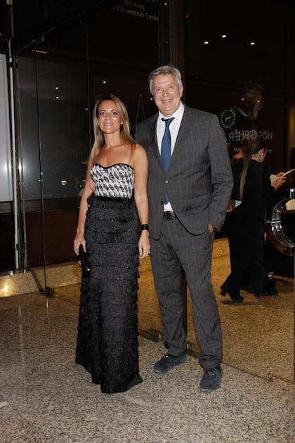 Mauricio D'Alessandro junto a su mujer Mariana Gallego.
