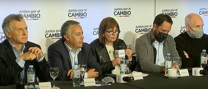 Mauricio Macri, Alfredo Cornejo, Patricia Bullrich, Maximiliano Ferraro y Horacio Rodríguez Larreta, en la mesa nacional de Juntos por el Cambio