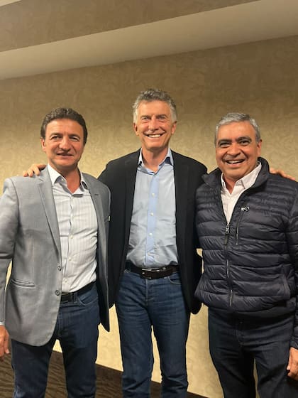 Mauricio Macri con Roberto Sánchez y Germán Alfaro en Tucumán