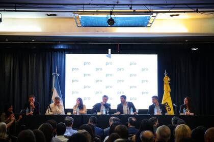 Mauricio Macri encabeza la reunión del Consejo Nacional de Pro en el Abasto