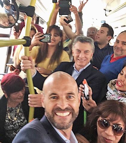 Mauricio Macri inaugura el Metrobus de La Matanza