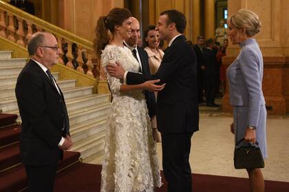 El saludo de Emmanuel Macron a Juliana Awada