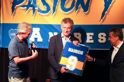 Mauricio Macri, junto a Andrés Ibarra, cuando apoyaba al candidato pero todavía no tenía en mente jugar fuerte con un puesto en la lista