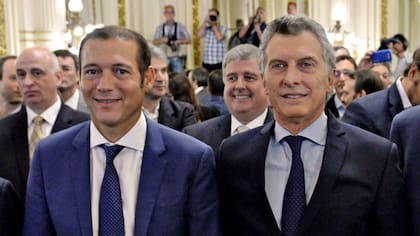 Mauricio Macri junto a Omar Gutiérrez