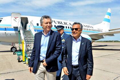Mauricio Macri junto al gobernador de Mendoza, el radical Alfredo Cornejo