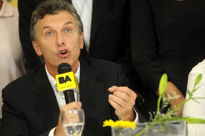 No solo funcionarios kirchneristas están bajo la lupa de la Justicia: el alcalde de Buenos Aires Mauricio Macri también está procesado por un caso de escuchas