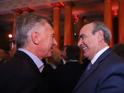 Mauricio Macri, presidente de Pro, junto al jefe de Gabinete de La Nación, Guillermo Francos