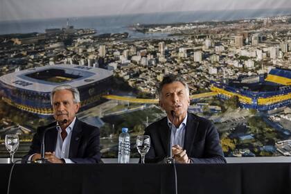 Mauricio Macri pretende volver a tomar el control de Boca y acompaña como vicepresidente a Andrés Ibarra