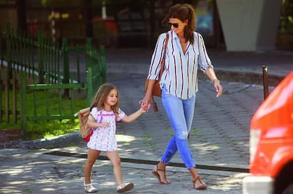 Mauricio Macri y Juliana Awada acompañaron a su hija Antonia en su primer día de clases.