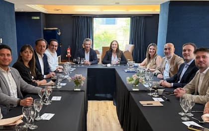 Mauricio Macri y María Eugenia Vidal encabezaron la reunión del Consejo de la Fundación Pensar.