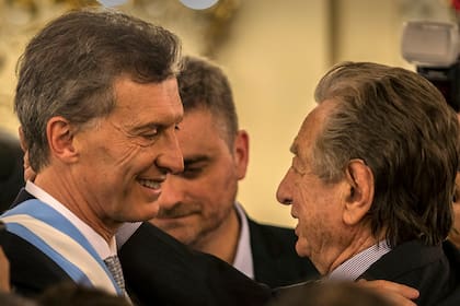 Mauricio y Franco Macri, durante la asunción presidencial