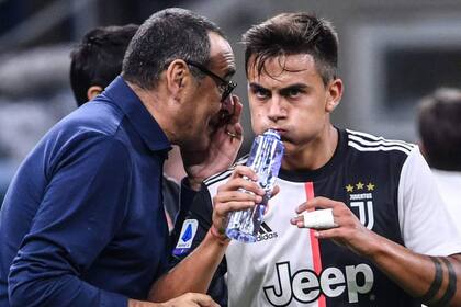 Maurizio Sarri, entrenador de Juventus dijo que tácticamente es difícil hacer coexistir a Dybala con Cristiano Ronaldo