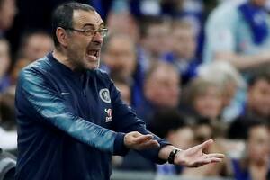 Gritos, enojo y protestas. La reacción de Maurizio Sarri con su arquero