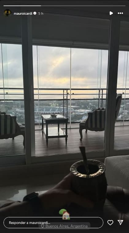 Mauro Icardi estaría instalado en el departamento de Wanda Nara en Buenos Aires.