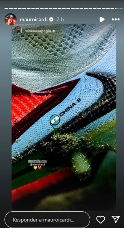 Mauro Icardi jugó con un par de botines con el apodo de María Eugenia Suárez