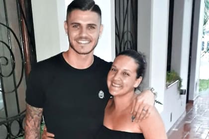 Mauro Icardi junto a su hermana Aldana, que buscará un banca en el Concejo Municipal de Rosario