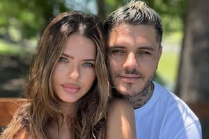 Mauro Icardi viajó a Rosario con la China Suárez y una pintada callejera le removió los sentimientos