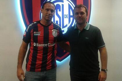 Mauro Matos fue presentado como nuevo jugador del Ciclón