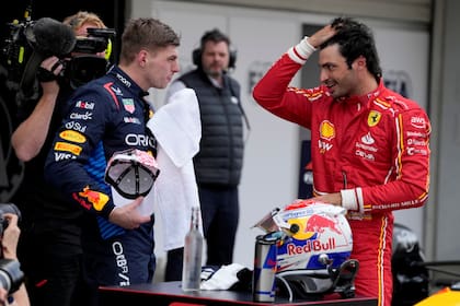 Max Verstappen, el campeón mundial, y Carlos Sainz Jr.