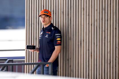 Max Verstappen en el autódromo de Motmeló; el piloto neerlandés es la mejor espada de Red Bull Racing para romper la hegemonía de Mercedes.