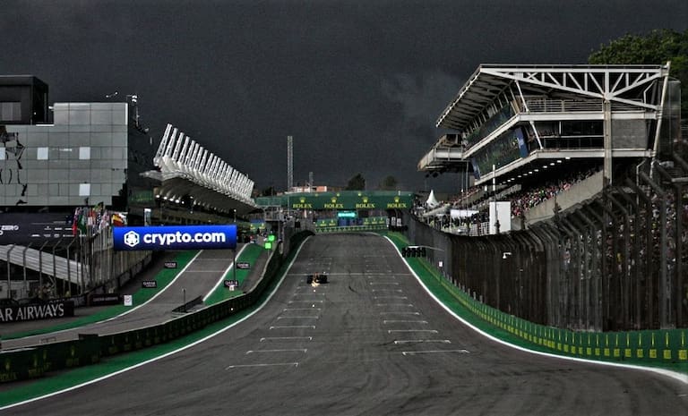 Pánico en la Fórmula 1: Verstappen hizo la pole en medio de una tormenta que causó desastres en Interlagos