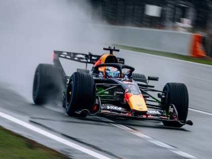 Max Verstappen giró este martes en el circuito de Barcelona, en la segunda jornada de ensayos oficiales de la Fórmula 1
