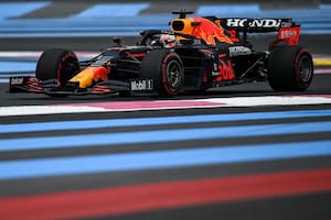 Max Verstappen (Red Bull) hizo el mejor tiempo en la clasificación y se aseguró este domingo el primer lugar en la grilla