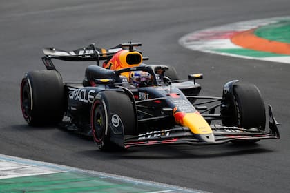 Max Verstappen sigue liderando la tabla de posiciones, a pesar de que no gana hace siete carreras