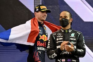 La insólita propuesta de un expiloto para cambiar el final de la pelea Verstappen-Hamilton