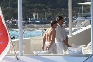 El llamativo encuentro de Toto Wolff y Verstappen en la costa de Italia