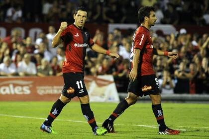 Maxi festeja uno de sus goles