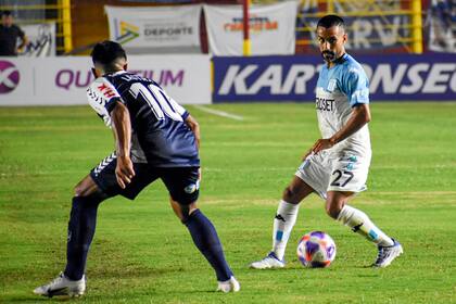 Maxi Moralez domina; Lastra lo sigue de cerca