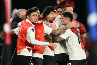 Con goles de Maxi Salas, Vera y Lucas Silva, River goleó a Blooming y avanzó en la Sudamericana