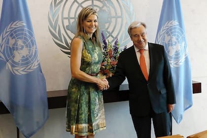 Martes 16. La reina se reunió con el secretario general de las Naciones Unidas, António Guterres, para quien trabaja como asesora especial en temas de inclusión financiera