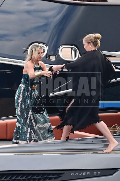 Máxima y su hija mayor, Amalia, levantando las defensas del Alma.